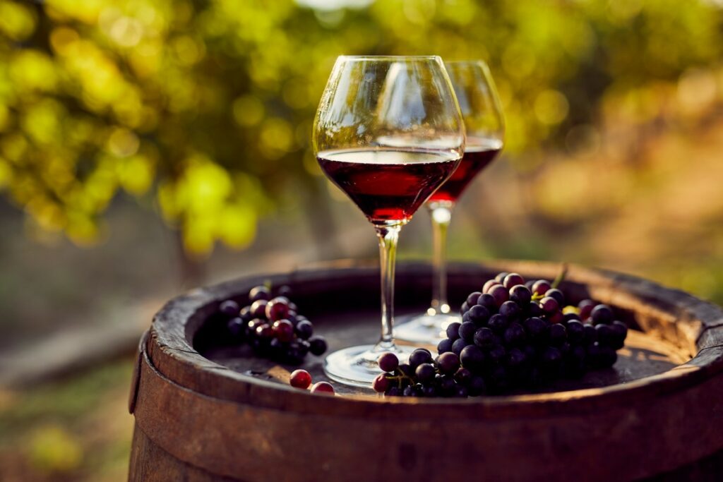 vin-rouge-tonneau
